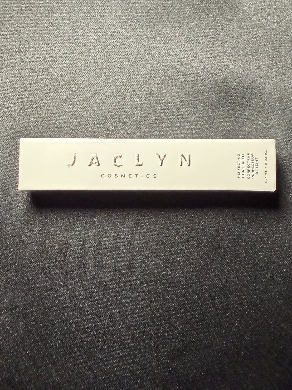 Jaclyn Cosmetics Perfecting Concealer Tan Deep Red 6.7mL .23oz Med-Full Coverage